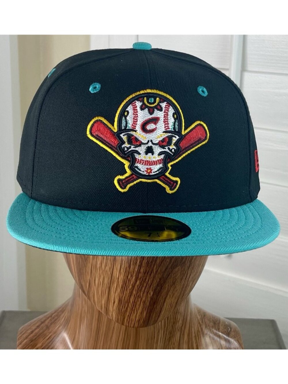 New Era 59Fifty MiLB Veleros de Columbus Black/Turquoise Fitted Hat 7 1/4 - NWT